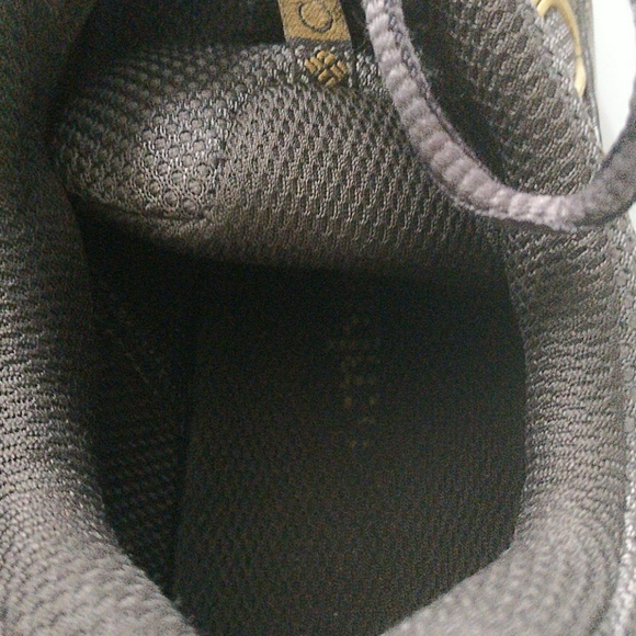 8.5 Columbia techlite sneakers - Picture 7 of 9